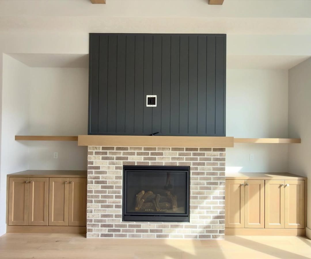 Fireplace with built-ins